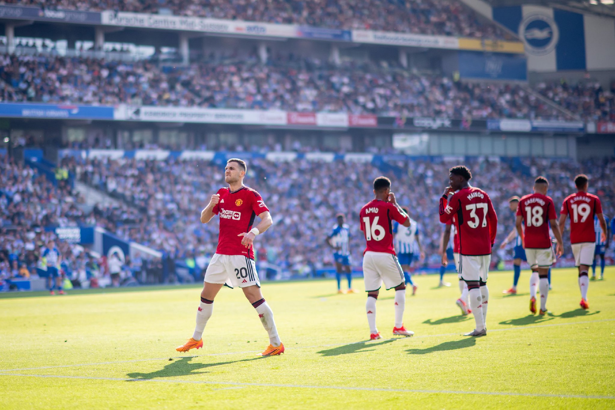 李家族的名 李家族的名